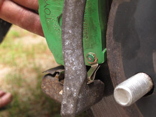 Wear indicator doesnt fit on outer side