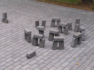 Paver-henge