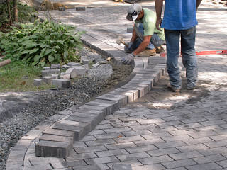 Laying soldier row around curve