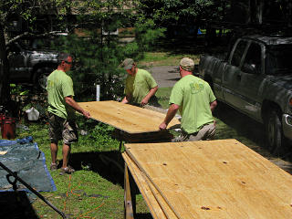 Ripping plywood to fit