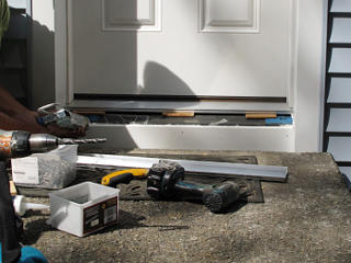 Finishing side door sill extension