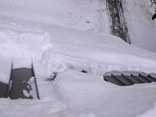 Usual half-slide situation on front roof