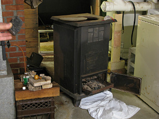 Coal stove