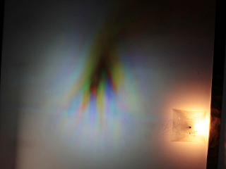 Sharp fringing in hand shadow