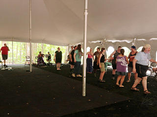 Impromptu contra, on weird black astroturf floor