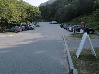 Lafayette trailhead parking, fairly empty