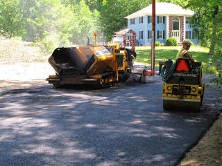 Filling in intersection paving