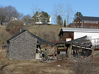 small dead barn