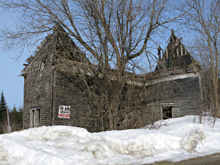 dead barn in Canada