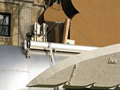 Wing drive cranks, raise and lower wings with cables