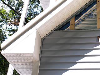 Siding up into rake angle