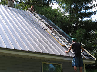 Ladder on protective pads