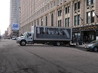 Box truck length vs. street width