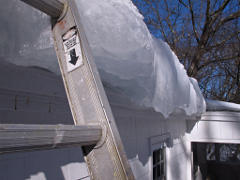 Ice dam closeup