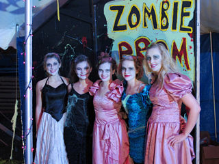 Prom queens from Dancing School