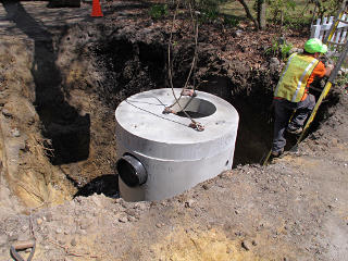 Catch basin seated