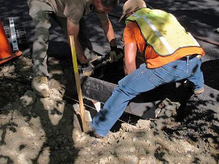 Placing grate frame