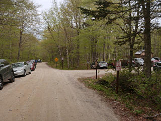 Full parking at trailhead